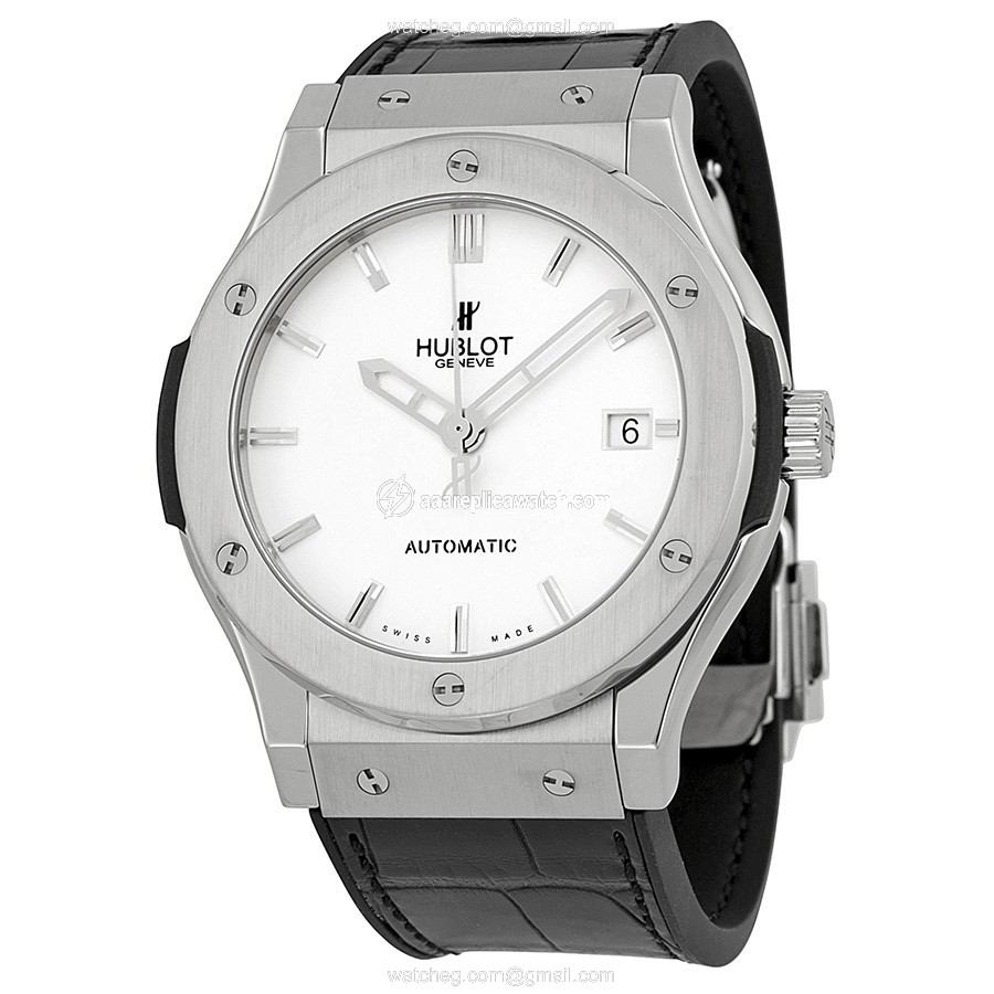 Hublot 10236 Classic Fusion Mens Automatic Titanium watch Hublot 10236 Classic Fusion Mens Automatic Titanium watch