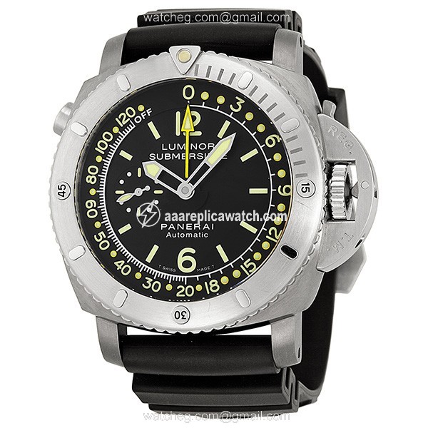 Panerai PAM00193 Luminor Mens Automatic Steel and Titanium watch Panerai PAM00193 Luminor Mens Automatic Steel and Titanium watch