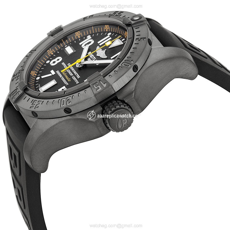 Breitling M17330B2/BC05 Submariner